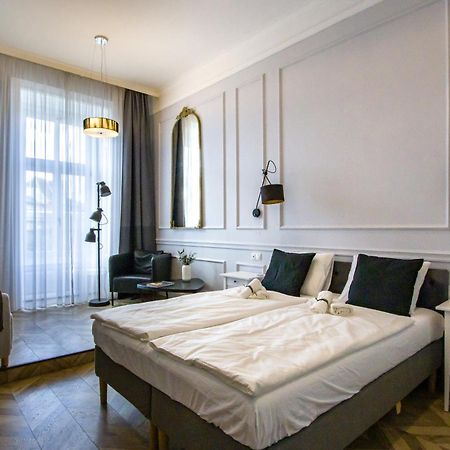 Wilson'S Oktogon Square Suite Apartment Будапешт Екстер'єр фото