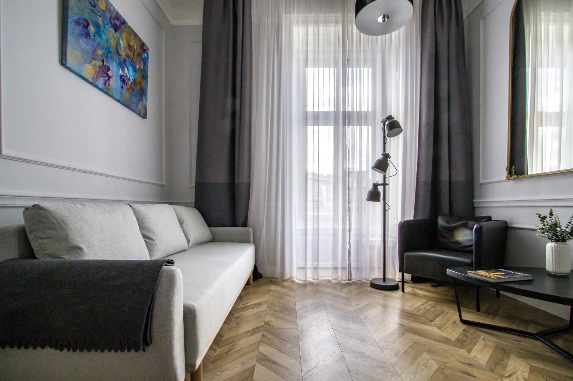 Wilson'S Oktogon Square Suite Apartment Будапешт Екстер'єр фото